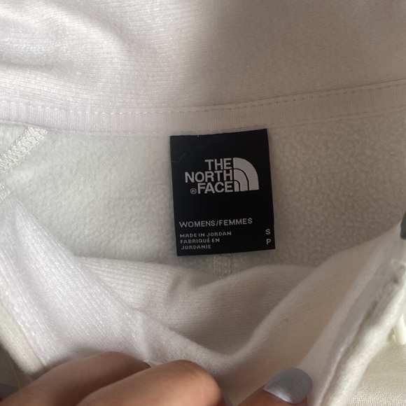 Cream/White Northface crewneck - Picture 2 of 4